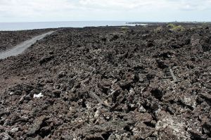 800px-Hawaii_Cape_Kumukahi_lava_flow